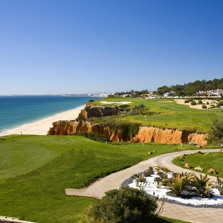 Golfbana vid Algarves kust
